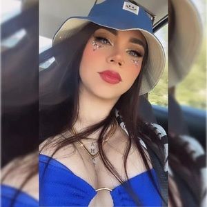 Meet your Posher, Fernanda